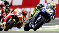 Bos Movistar Yamaha, Massimo Meregalli, mengklaim Valentino Rossi layak meraih kemenangan di MotoGP Belanda karena telah bekerja keras di lintasan. (EPA/Vincent Jannink)