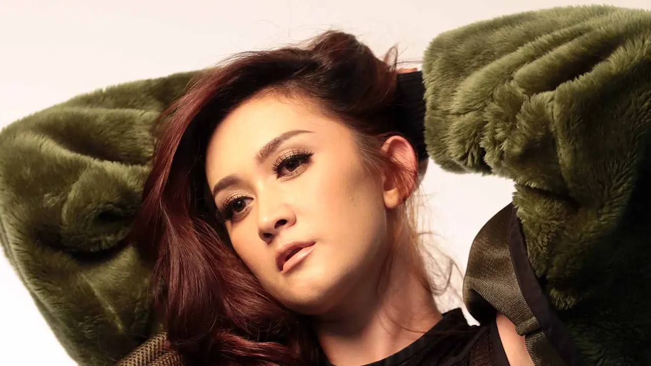 [Bintang] Nafa Urbach