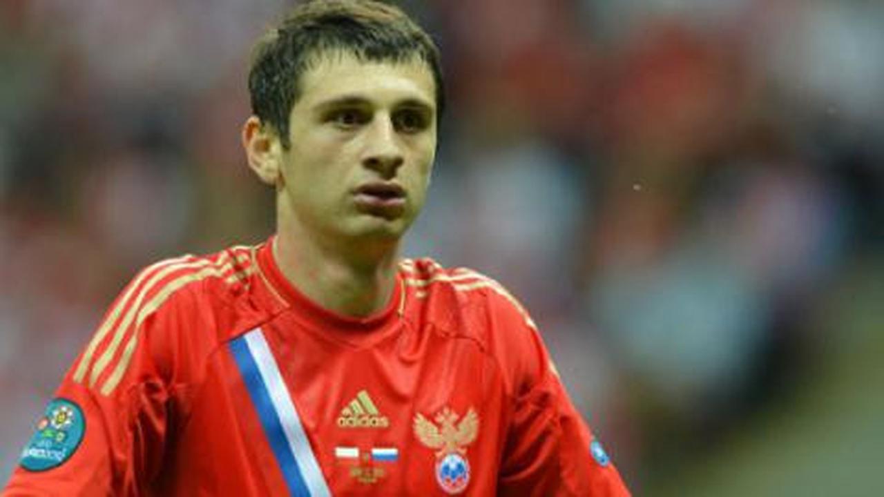 Dzagoev: Fans Rusia harus jaga sikap