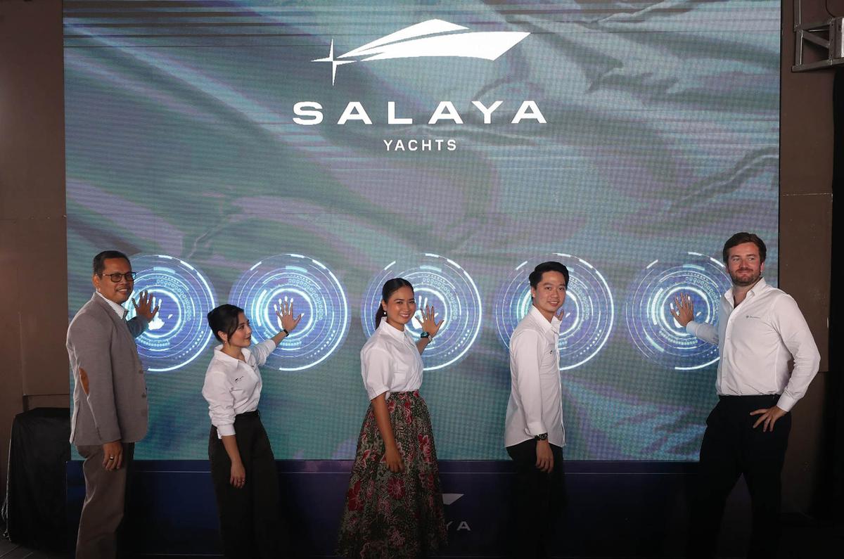 FOTO: Raffi Ahmad dan Wamen Ni Luh Puspa Mencoba Kapal Yacht Salaya