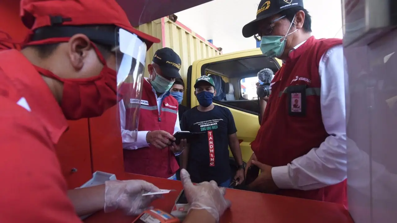 Pantau Jalur Tol Trans Jawa, Pertamina Jamin Ketersediaan Stok BBM & LPG Jelang Lebaran Aman