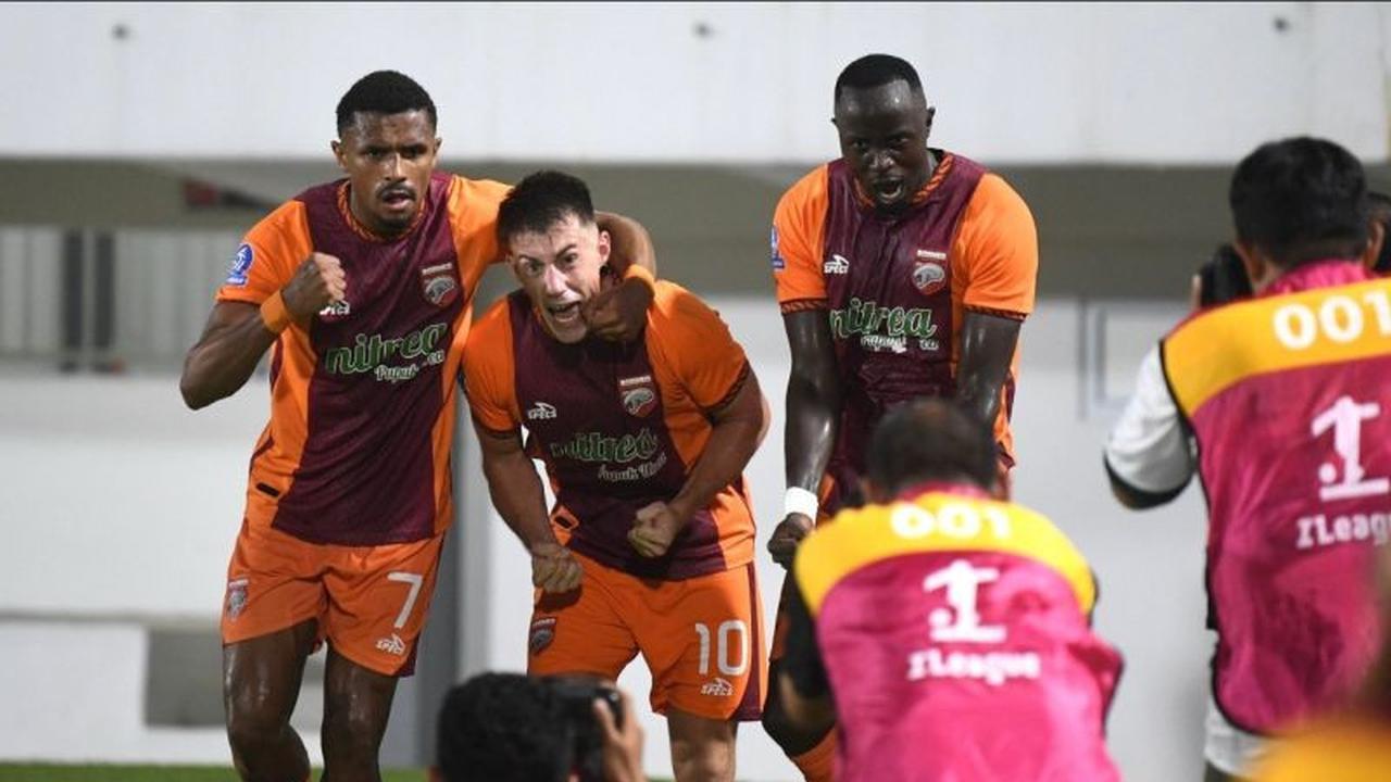 Drama Menit Akhir: Gol Peralta di Injury Time Antar Borneo FC Kalahkan Persis Solo 1-0, Kokoh di Puncak Klasemen!