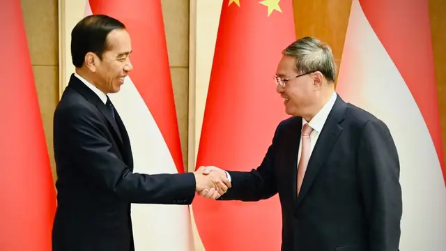 Presiden Joko Widodo melaksanakan pertemuan bilateral dengan Perdana Menteri (PM) Republik Rakyat Tiongkok (RRT) Li Qiang yang digelar di Diaoyutai State House, Beijing.