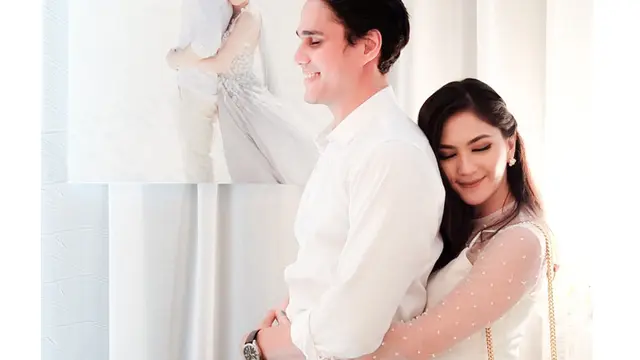 [Bintang] Mischa Chandrawinata dan Jessica Mila