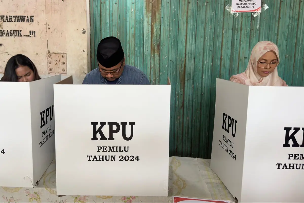 Pencoblosan surat suara/kemenag.go.id
