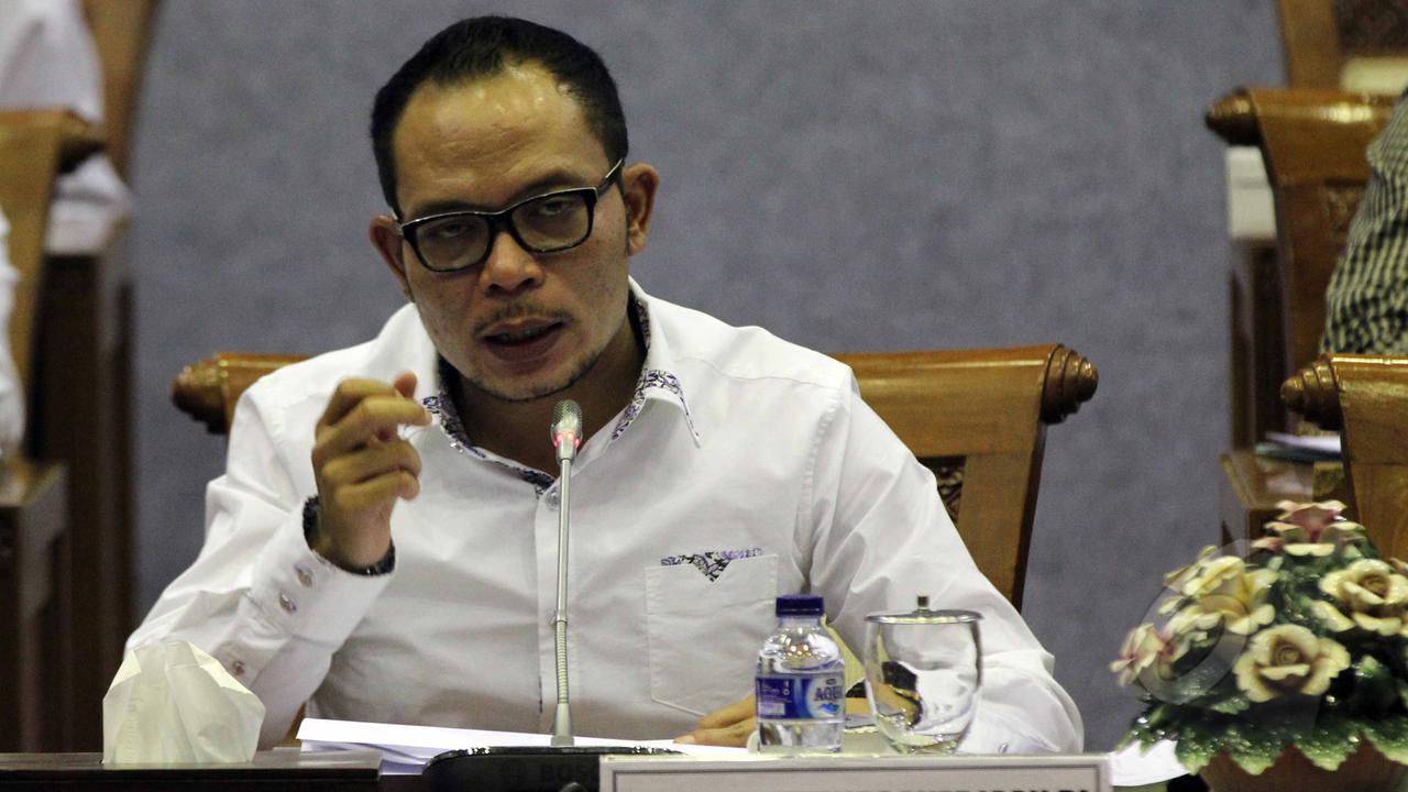 Menakertrans Raker dengan Komisi IX