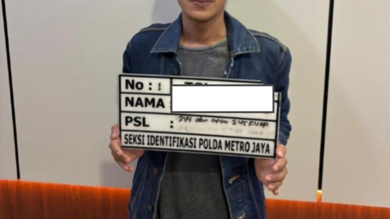 Polisi Bongkar Peredaran Dolar Palsu, Ada Uang yang Belum Dipotong