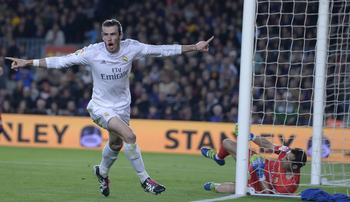 Gareth Bale akhirnya menjadi pemain termahal dunia saat ini setelah Real Madrid membelinya dari Tottenham Hotspur senilai 85.3 juta poundsterling pada tahun 2013. (AFP/Josep Lago)