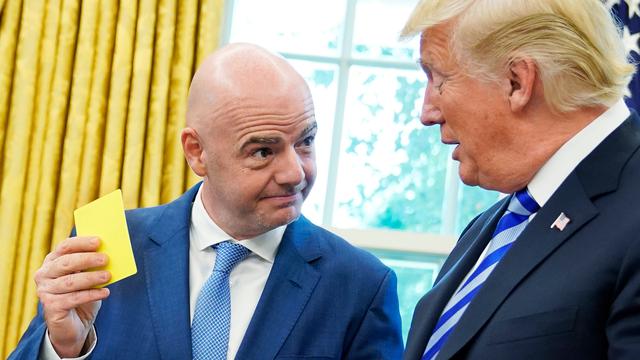 Presiden AS, Donald Trump dan Presiden FIFA, Gianni Infantino