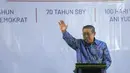 Presiden ke-6 Susilo Bambang Yudhoyono (SBY) menyampaikan pidato pada malam kontemplasi di Puri Cikeas Bogor, Senin (9/9/2019). Pidato ini disampaikan dalam rangka HUT ke-18 Partai Demokrat, hari lahir SBY, dan 100 hari meninggalnya Any Yudhoyono. (Liputan6.com/Faizal Fanani)