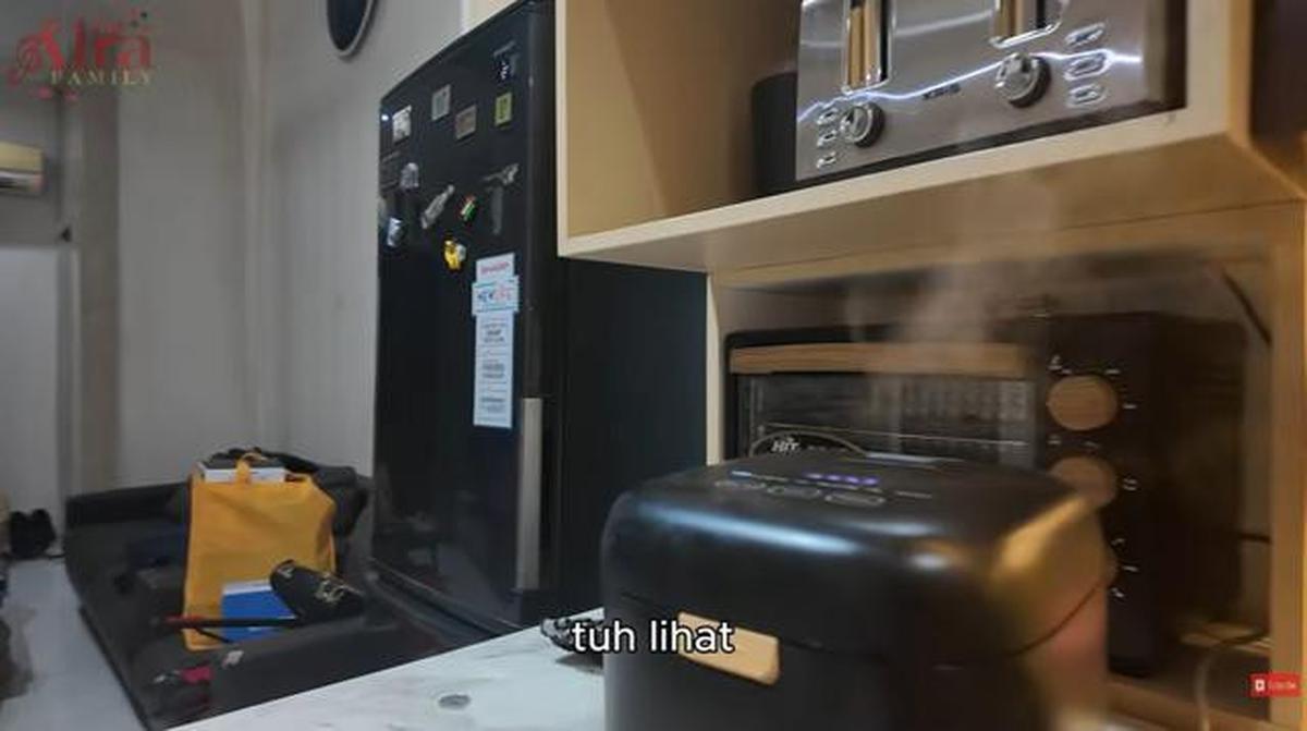 6 Potret Dapur Rumah Sederhana Lady Rara dan Aladull, Fungsional dengan Detail Menarik