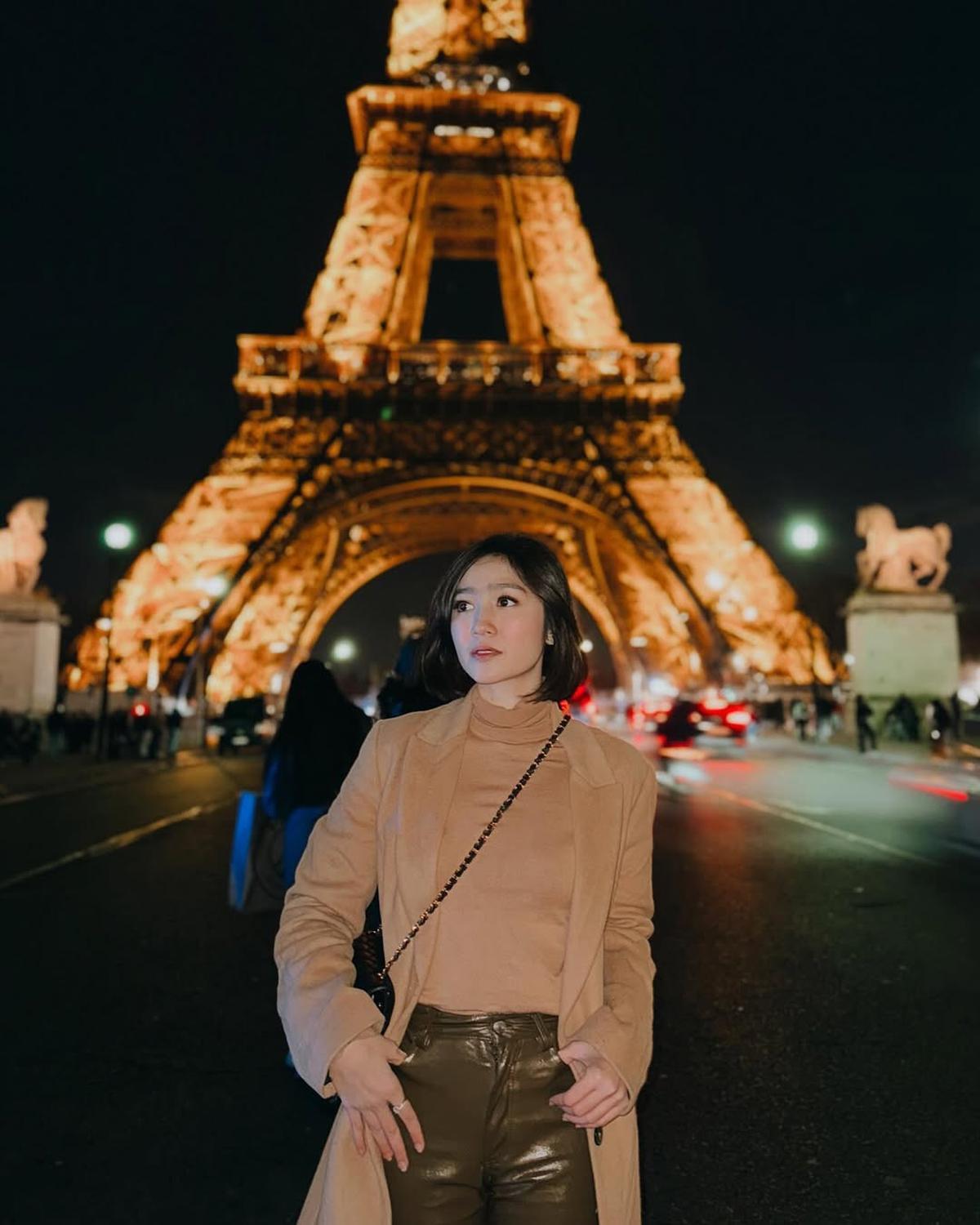 Gaya Febby Rastanty saat Liburan di Luar Negeri, Tampil Stylish
