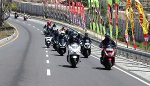 Meriahkan MotoGP Mandalika 2024, Pecinta Motor Honda Turing dengan PCX160