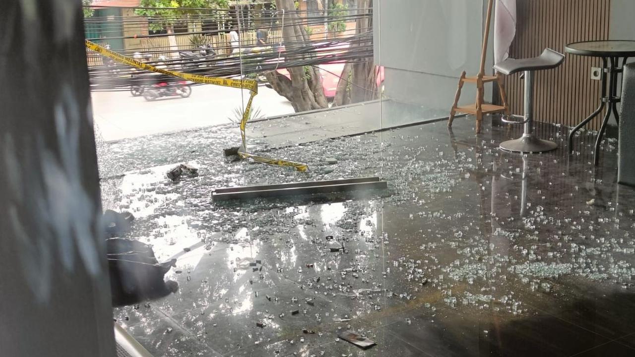 Beruntung, Dewi Fortuna sedang memihak kepadanya.