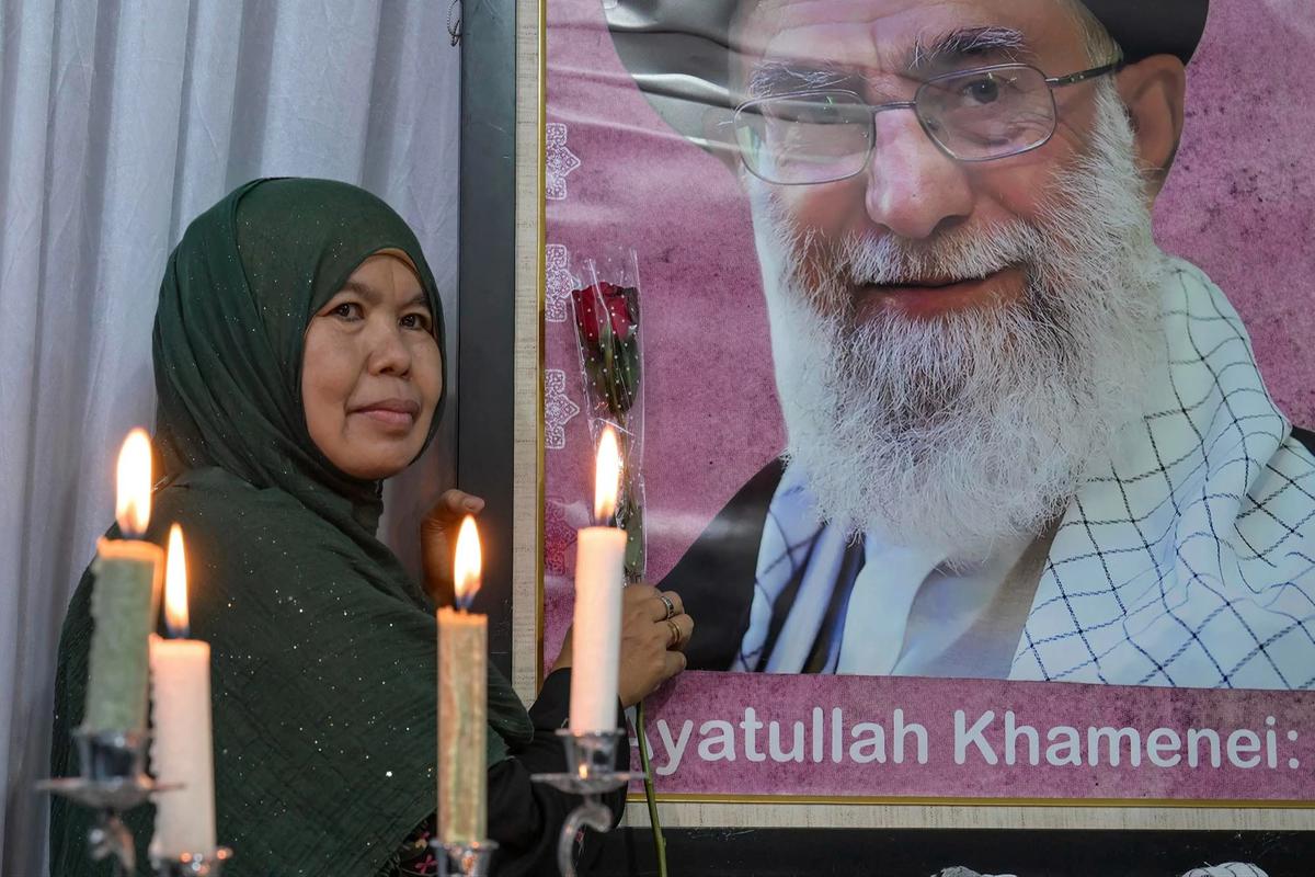 FOTO: Doa Bersama untuk Ayatollah Ali Khamenei Digelar di Jakarta