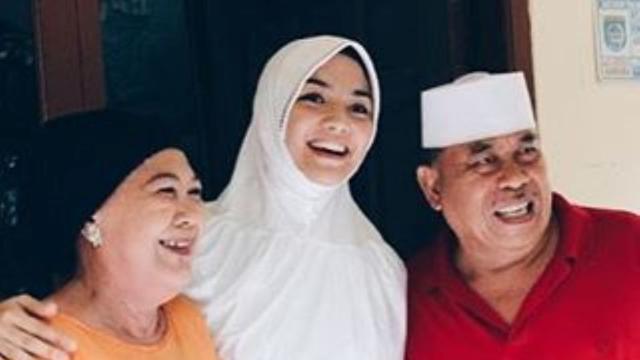 Shinta Muin Meninggal Dunia Citra Kirana Kehilangan Sosok Ibu Showbiz Liputan6 Com