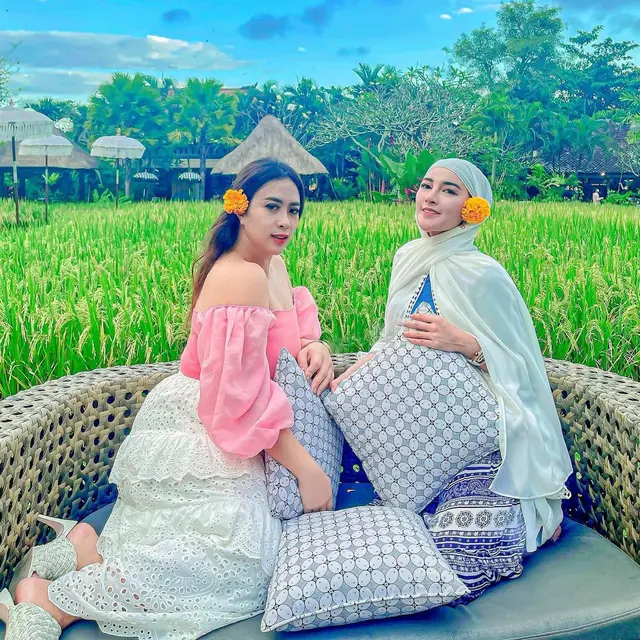 6 Potret Persahabatan Shandy Purnamasari dan Maharani Kemala, Kompak Sejak 2014