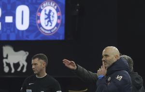 Pelatih Chelsea, Enzo Maresca saat laga lanjutan Liga Inggris 2024/2025 melawan Ipswich Town yang berlangsung di Portman Road, Ipswich, Inggris, Selasa (31/12/2024) dini hari WIB. (AP Photo/Richard Pelham)