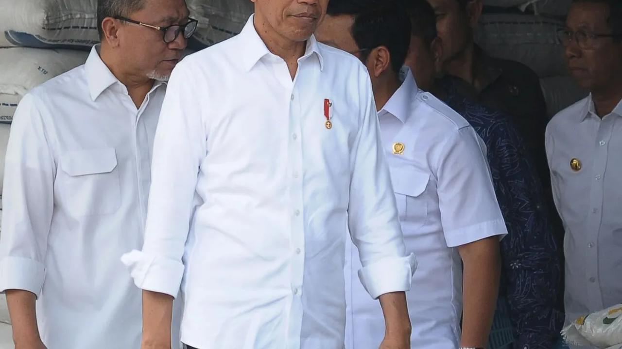 "Saya rasa di negara lain juga seorang presiden mendapatkan laporan-laporan dari badan-badan intelijen," kata Waketum Gerindra.