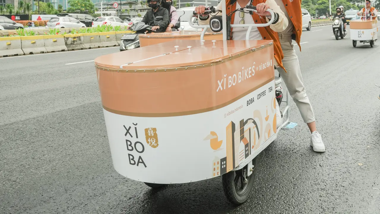 Beli Varian Minuman Boba Bisa Lewat Sepeda Listrik