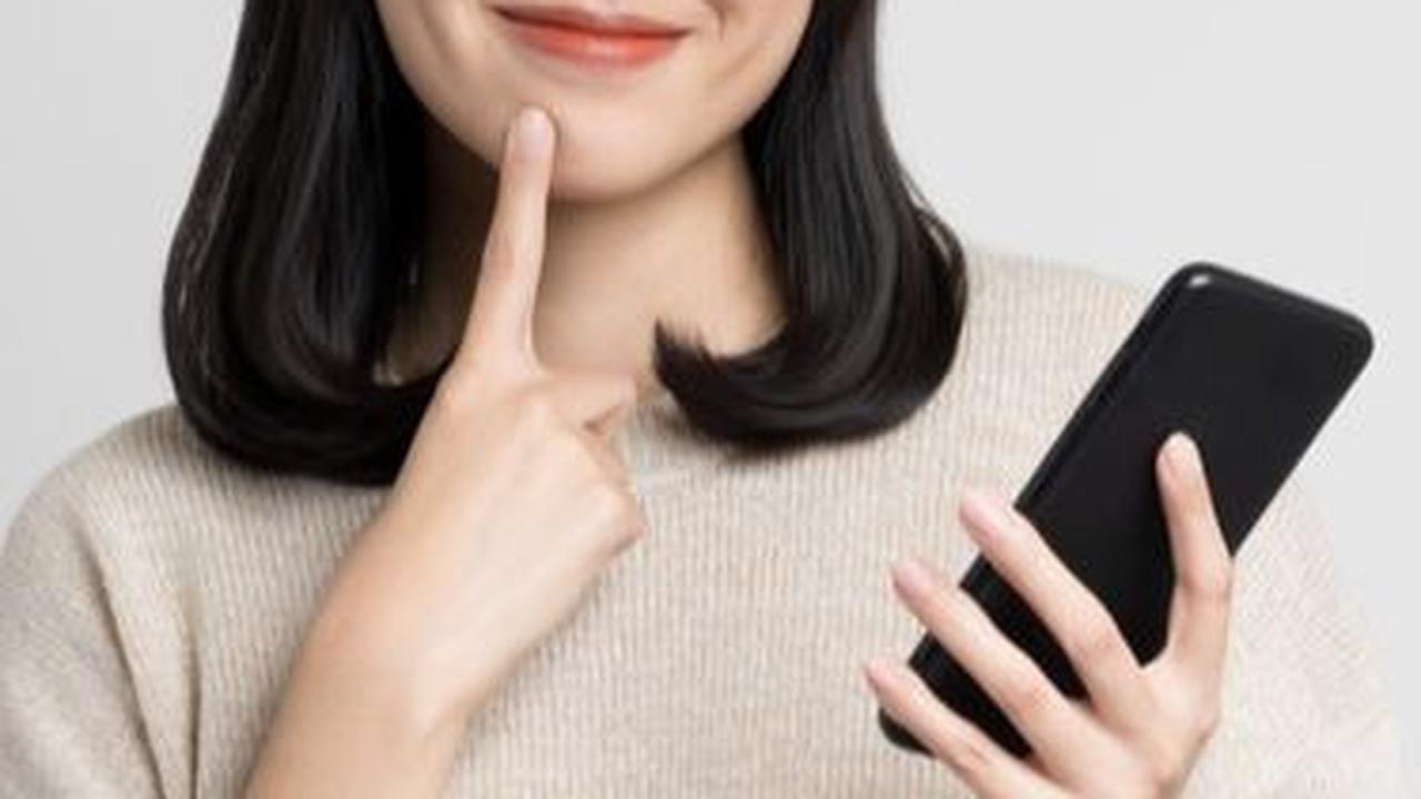 Menurut Marx, ada beberapa hal dari wanita yang dapat menjelaskan fakta ini, di antaranya :