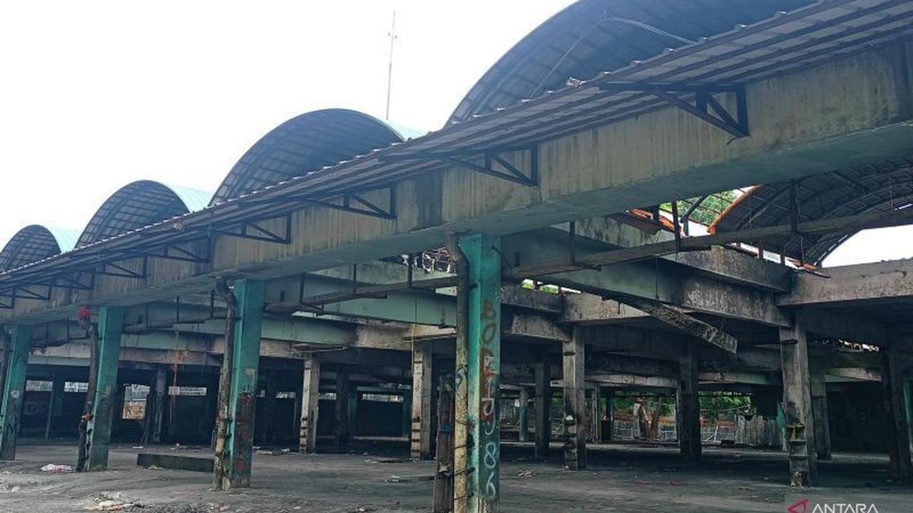 Pasar Induk Kramat Jati Libatkan Tim Independen Kaji Struktur Gedung Pasca-Kebakaran