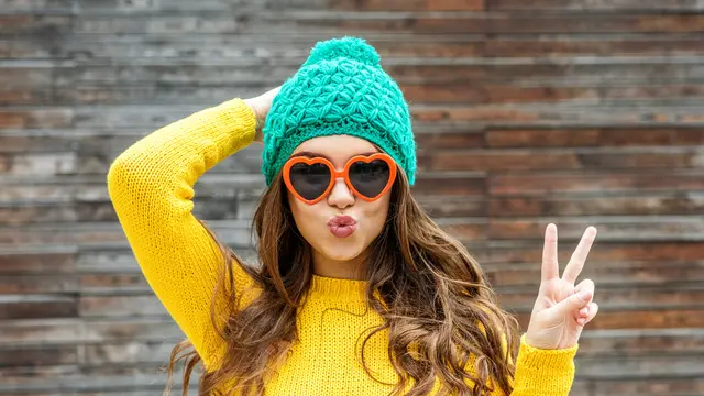 Warna Baju agar Terlihat Awet Muda