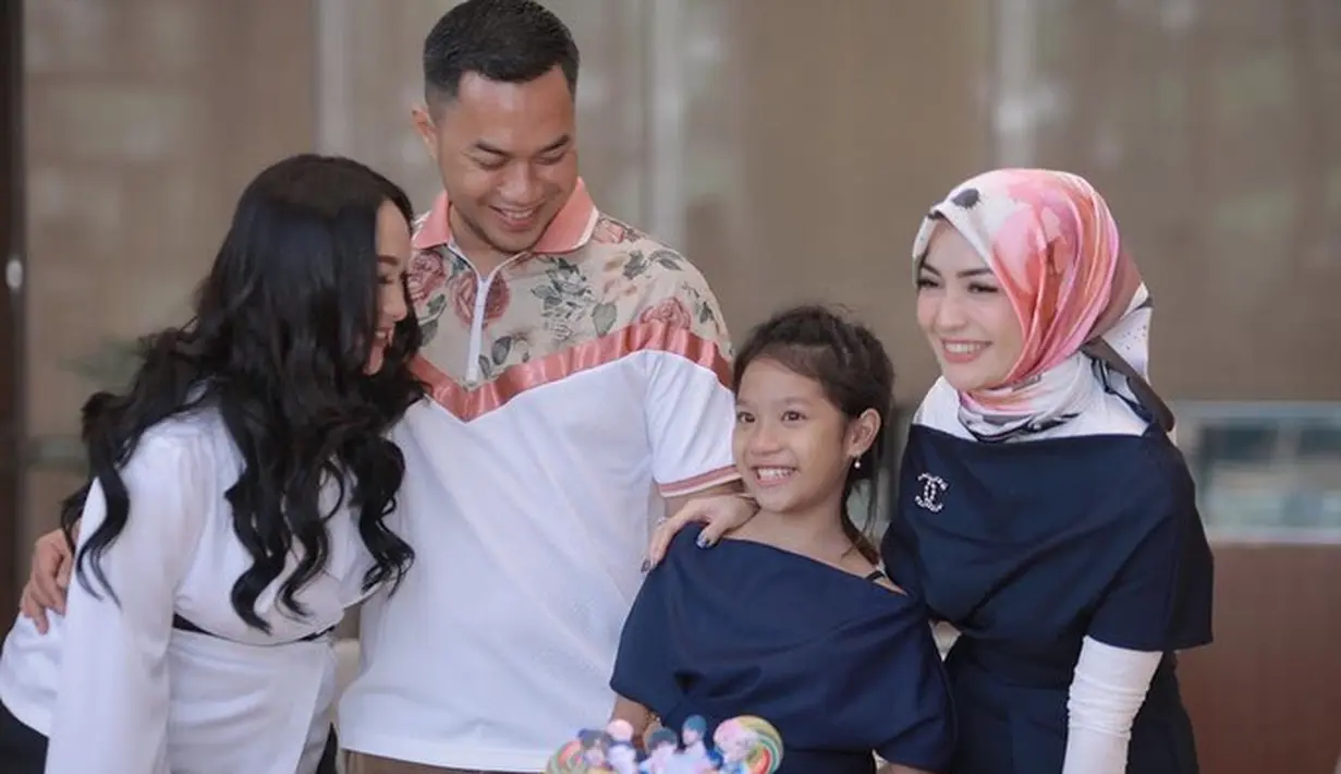 Zaskia Gotik dan Imel Putri Cahyati (Instagram/zaskia_gotix)