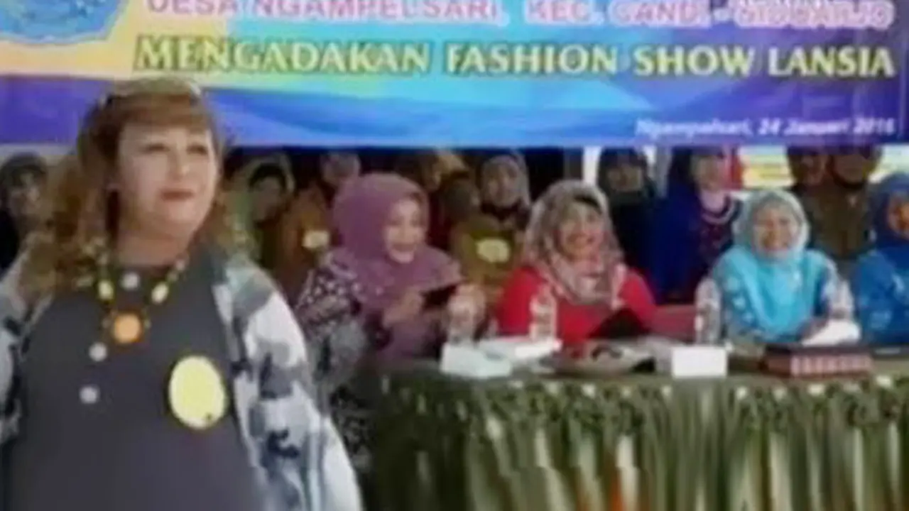 VIDEO: Fashion Show Lansia di Sidoarjo