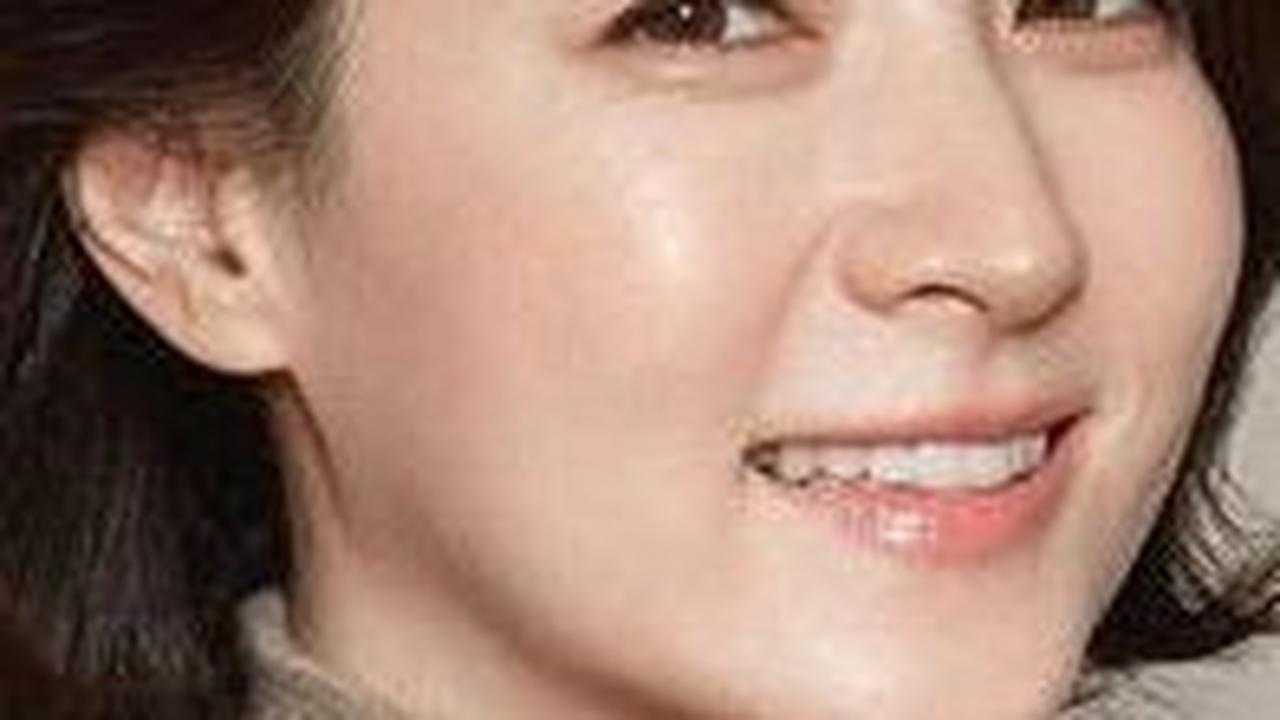 1.Profil Lee Young Ae
