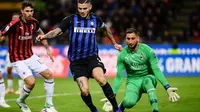 Mauro Icardi menjadi penentu kemenangan Inter Milan atas AC Milan (21/10/2018). (AFP/Marco Bertorello)