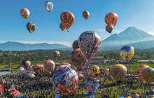 FOTO: Balon Udara Hiasi Langit Wonosobo Sambut Idul Fitri  1447 H