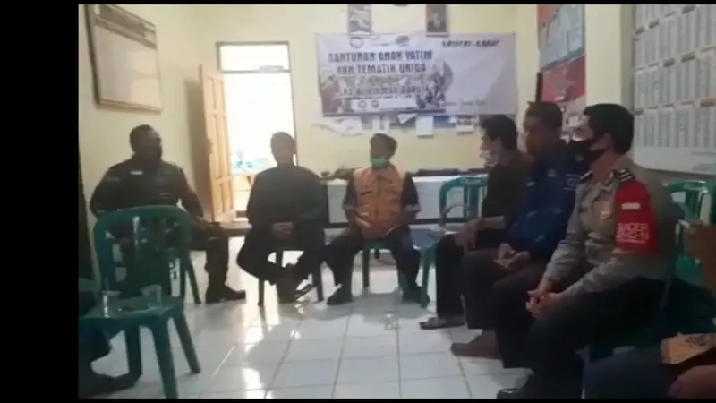 Para perwakilan tokoh masyarakat dan Forkopimda Kelurahan Sukamentri Garut Kota, Jawa Barat tengah melakukan koordinasi mengenai beredarnya faham radikalisme NII yang telah merekrut puluhan remaja di Garut.