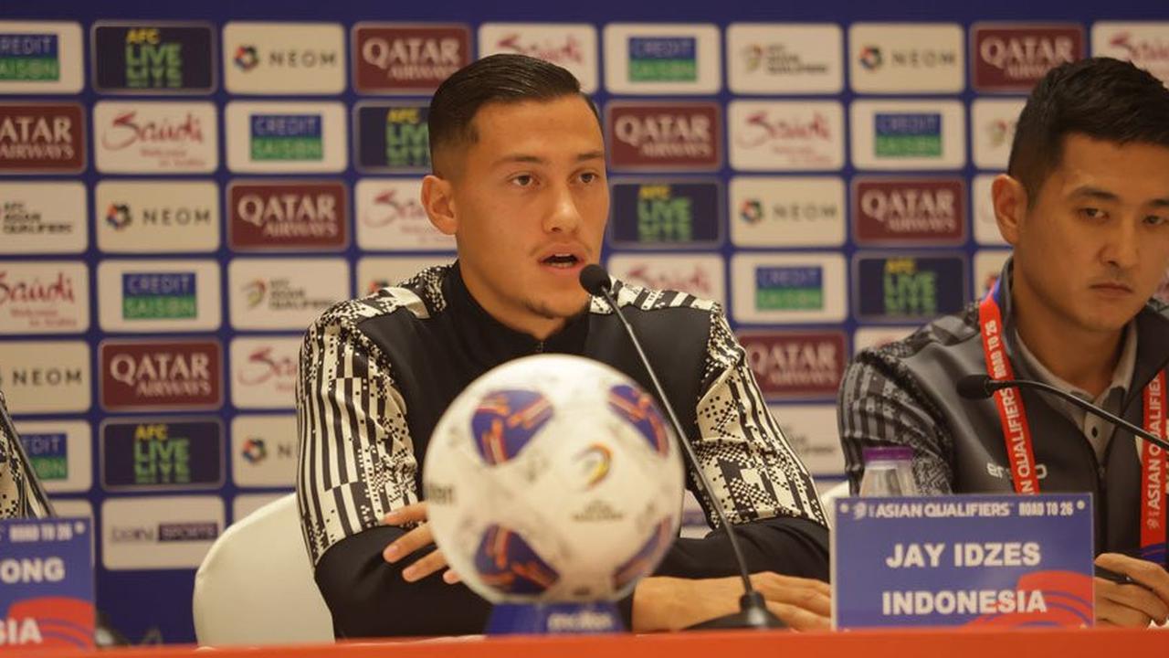 Perbedaan Kapten Indonesia vs Australia: Jay Idzes main inti di Serie A, sementara Mathew Ryan hanya duduk di bangku cadangan