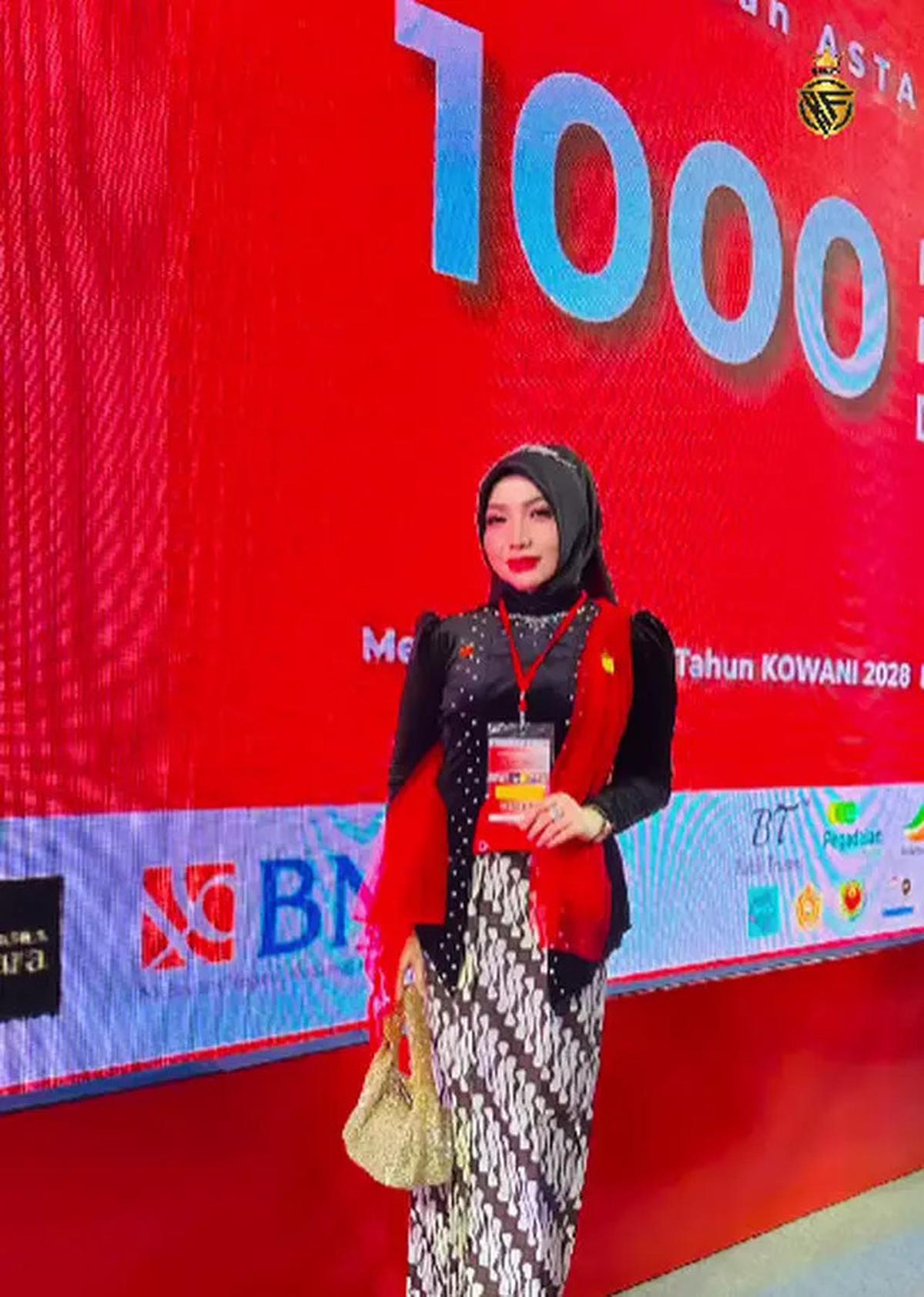 5 Inspirasi Model Clutch ala Roro Fitria, Cocok Dipadukan dengan Kebaya