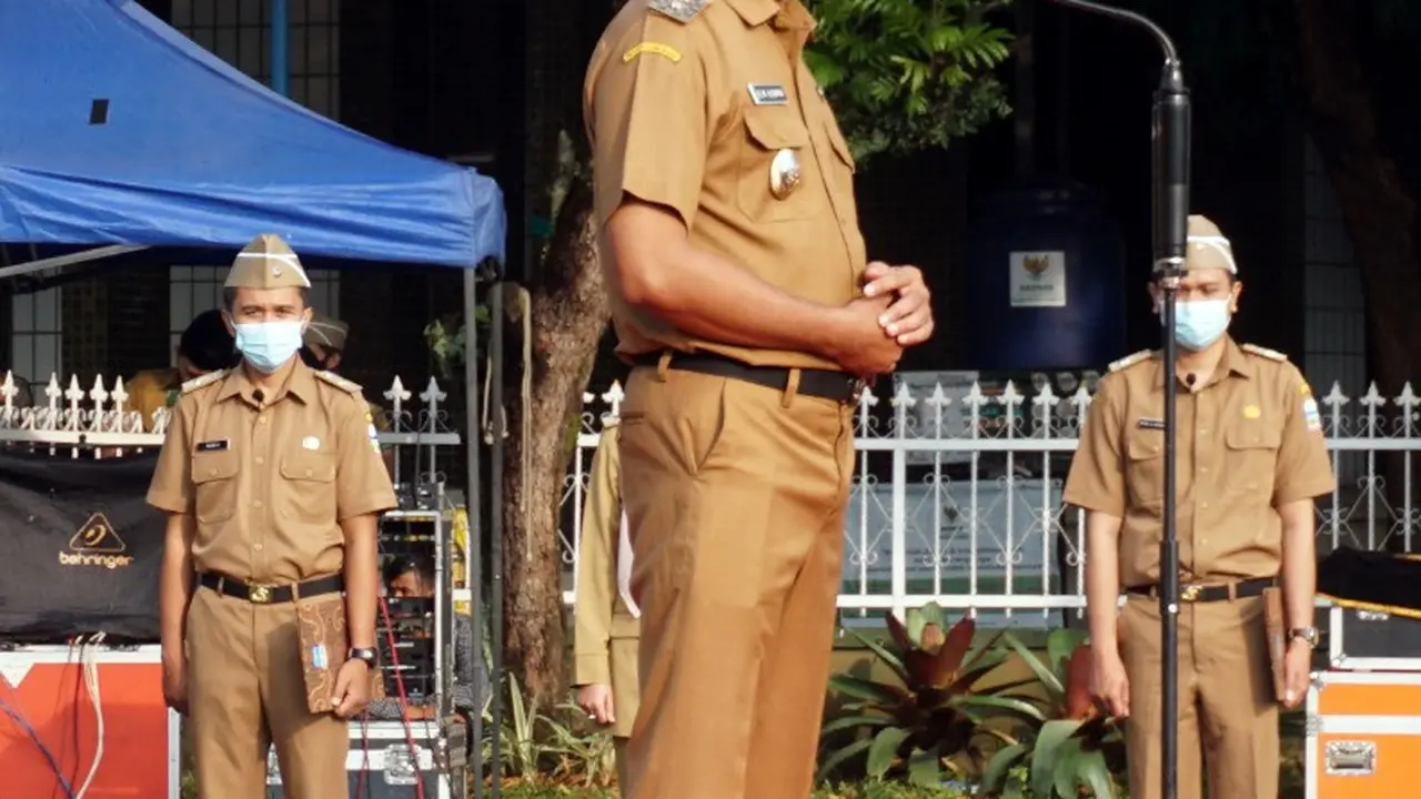 Wabup Garut Helmi Budiman menyatakan, untuk menghindari penyebaran secara masif Covid-19, Lembaganya menghimbau tenaga kesehatan lebih selektif menentukan tempat isolasi bagi mereka yang terpapar.