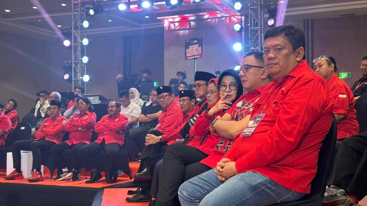 Gelaran RedTalks: Suara Muda untuk Jatim Keren di Dyandra Convention Center Surabaya