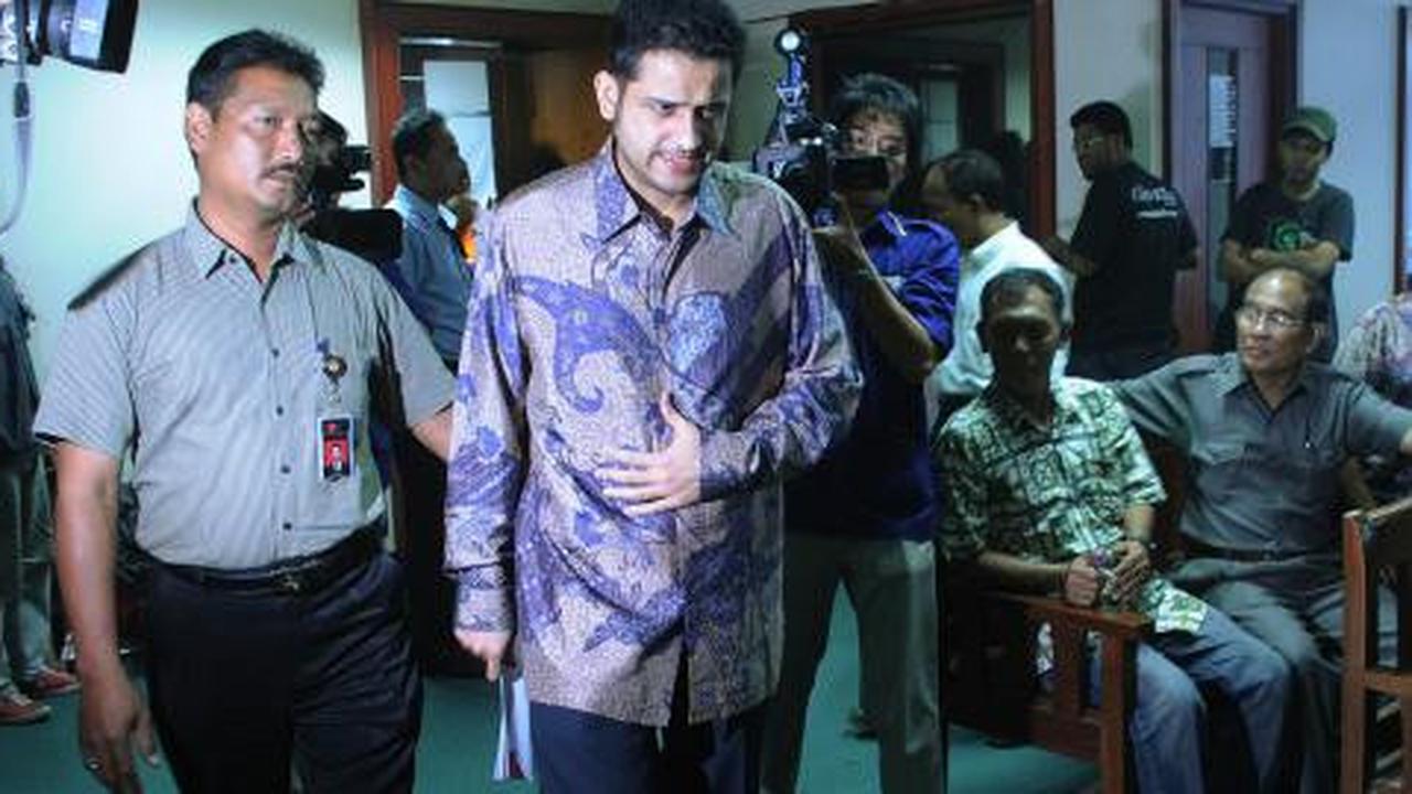 Masih sakit, sidang Nazaruddin ditunda lagi
