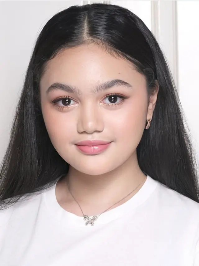 Tampilan Terbaru Amora Lemos. [@dhirmanputra]