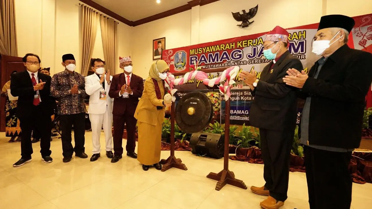 Buka Muskerda BAMAG Jatim, Bupati Ipuk Ajak Rajut Harmoni Sesama Anak Bangsa