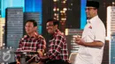 Cagub DKI Jakarta no 3 Anies Baswedan saat menjawab pertanyaan dari lawannya saat debat kedua Cagub DKI-Jakarta, Jumat (27/1). Pada debat ini mengangkat tema reformasi birokrasi, pelayanan publik, serta pengelolaan tata kota. (Liputan6.com/Faizal Fanani)