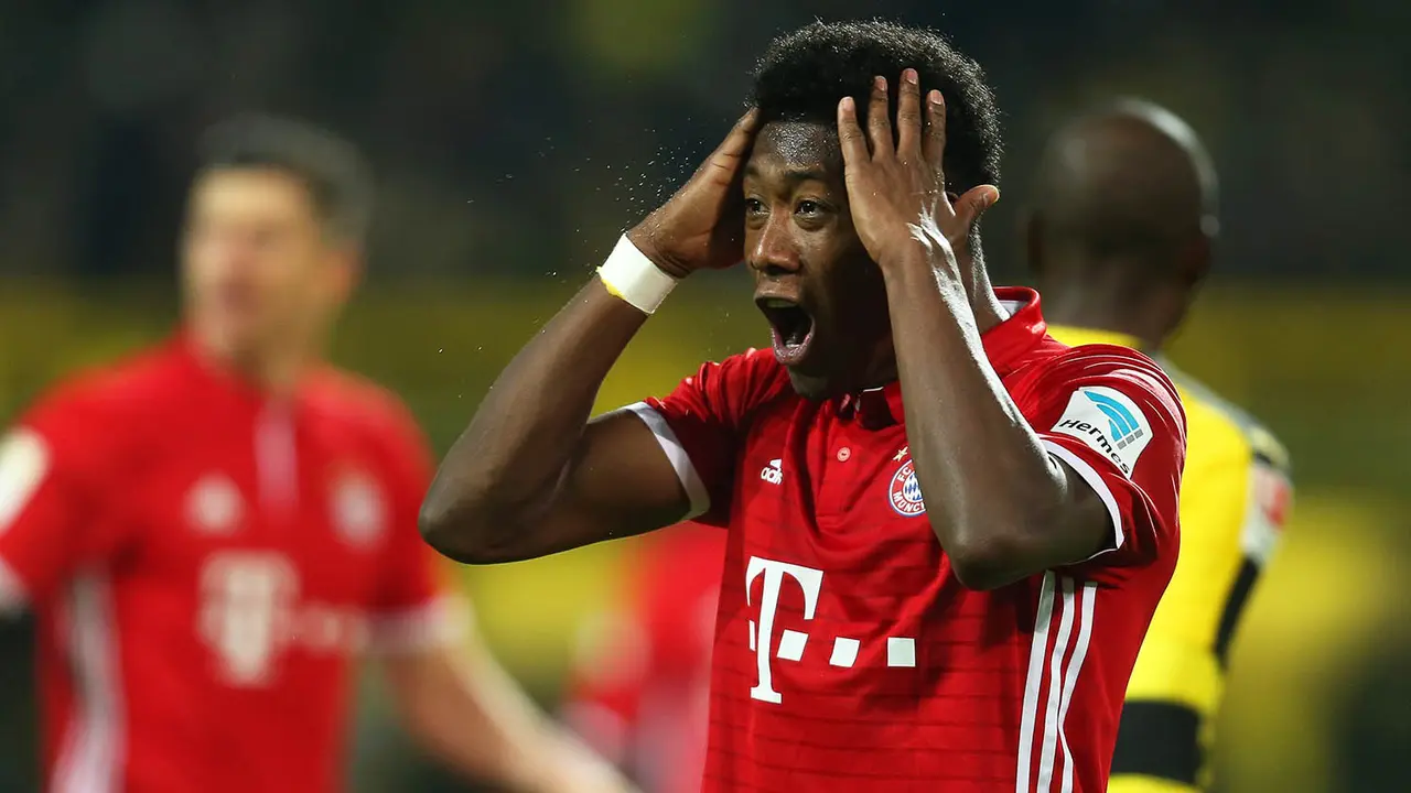 Kabar Transfer: MU dan Madrid Incar Alaba, City Buru Bek Juventus