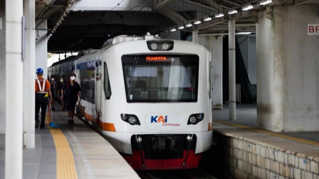 Libur Nataru, KAI Commuter Wilayah 6 Siap Angkut 800 Ribu Lebih Penumpang