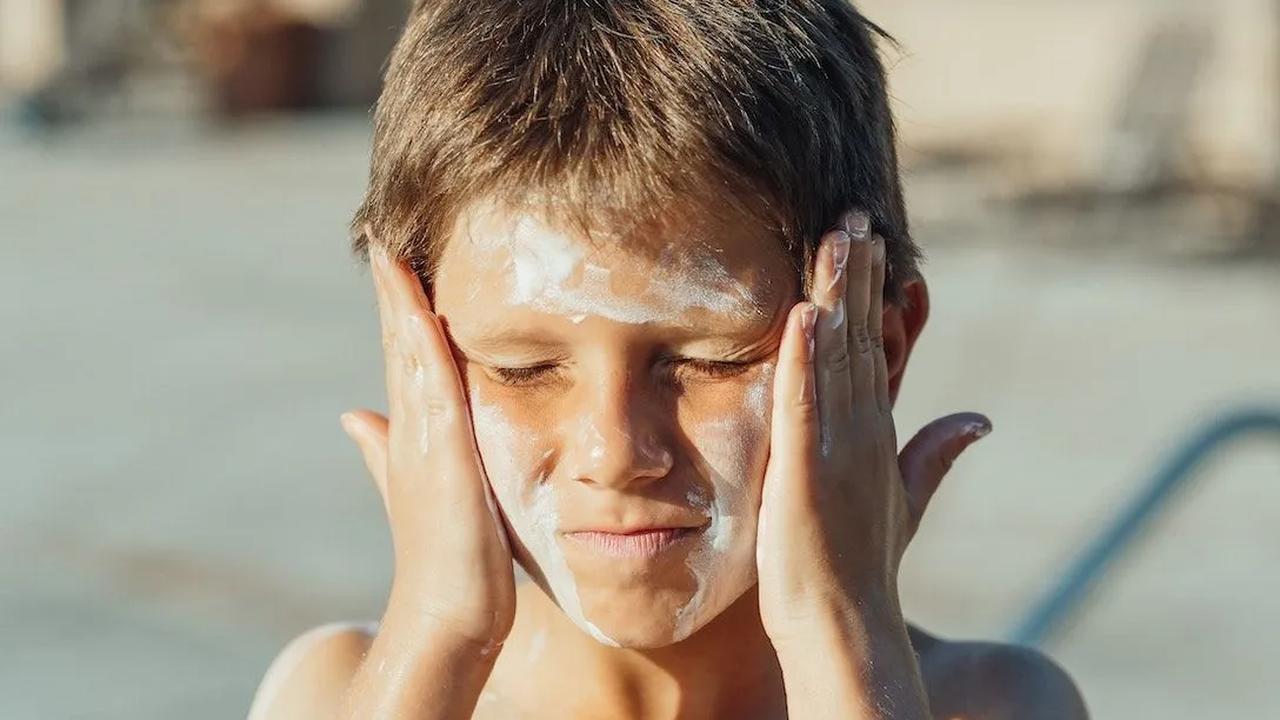 1. Penggunaan Krim Tabir Surya