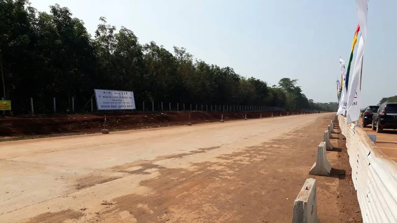 Kondisi jalan tol Brebes - Weleri yang fungsional saat mudik (foto: Ilyas Liputan6.com)