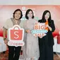 Monica Vionna, Head of Marketing Growth Shopee Indonesia bersama Komedian Senior, Komeng dan Aktris, Wika Salim saat peluncuran kampanye Shopee Big Ramadan Sale 2023.