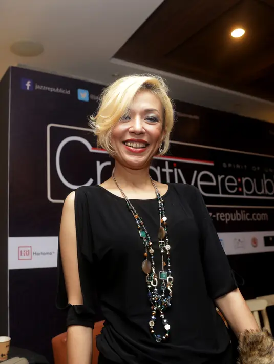 Wanita berambut pirang ini merasa bangga dapat menjadi pengisi acara di gelaran musik jazz ini. Ia pun berharap ‘Creative Republic’ dapat menjadi inspirasi bagi anak-anak muda agar mengenal lebih banyak musisi hebat. (Andy Masela/Bintang.com)