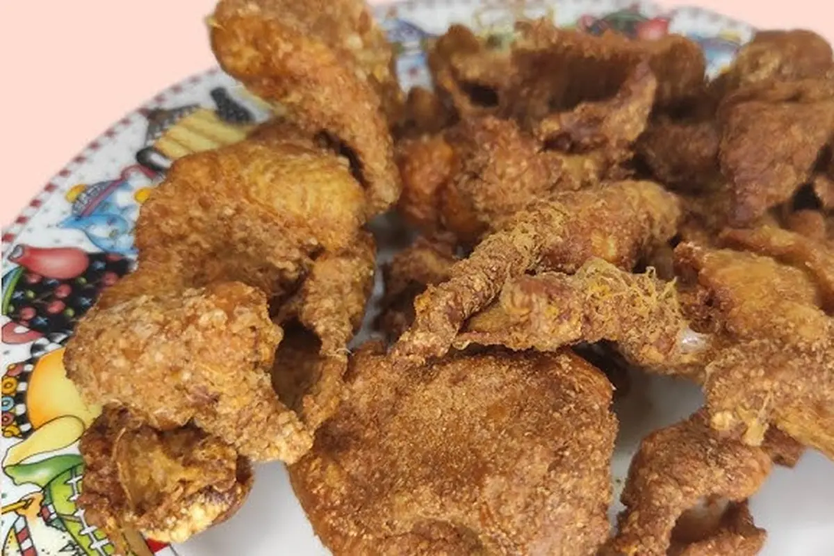 Trik Membuat Kulit Ayam Krispi Tanpa Tepung yang Perlu Dicoba