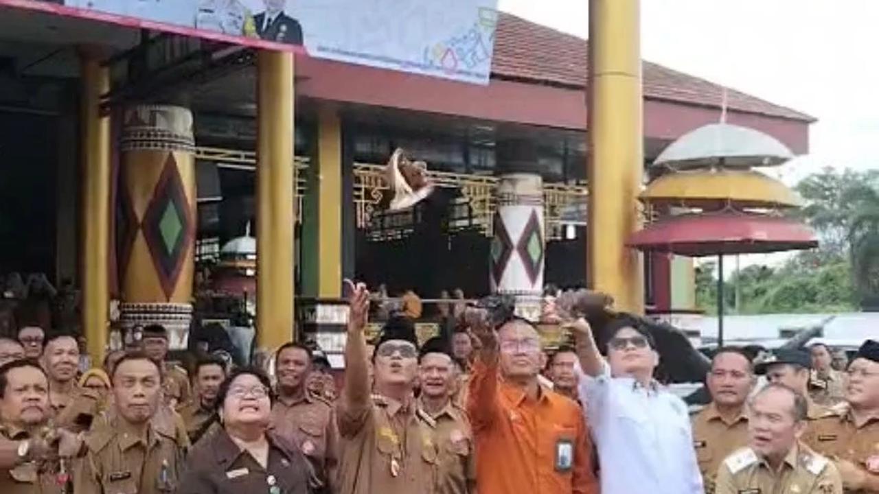 Bupati Lampung Tengah Ardito Wijaya di Hari Anti Korupsi Sedunia