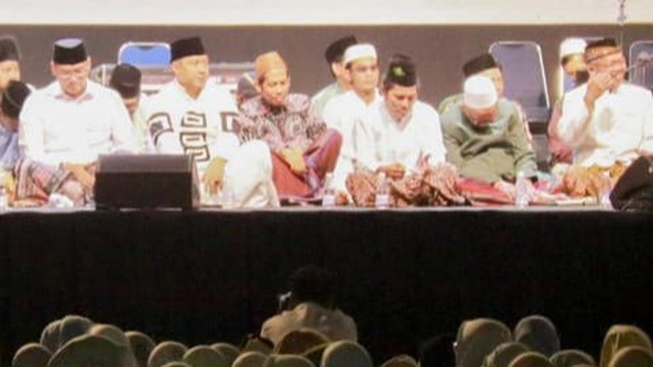 Kiai NU dan Ribuan Santri di Jatim Deklarasi Dukung Prabowo